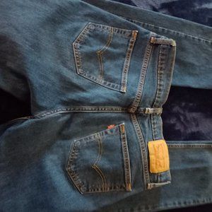 Women's or men's vintage Levis  32/34